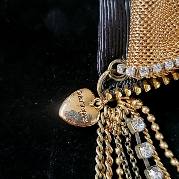 Vintage BETSEY JOHNSON Leaping Leopards Collection Bow Heart Swag Brooch. - Picture 8 of 9